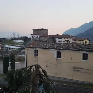 The Tourist Solto Collina